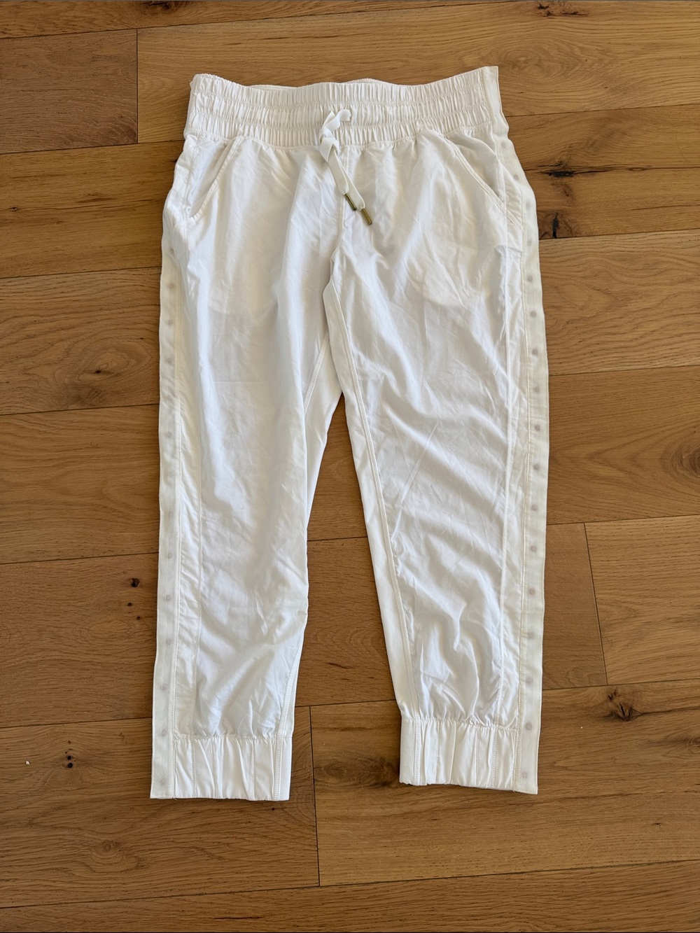 NWOT Lululemon White Side Snap Button Track Pants Joggers